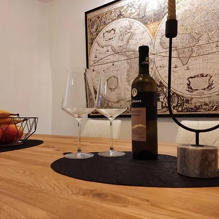 Casa Del Capitano Feriehus Omišalj